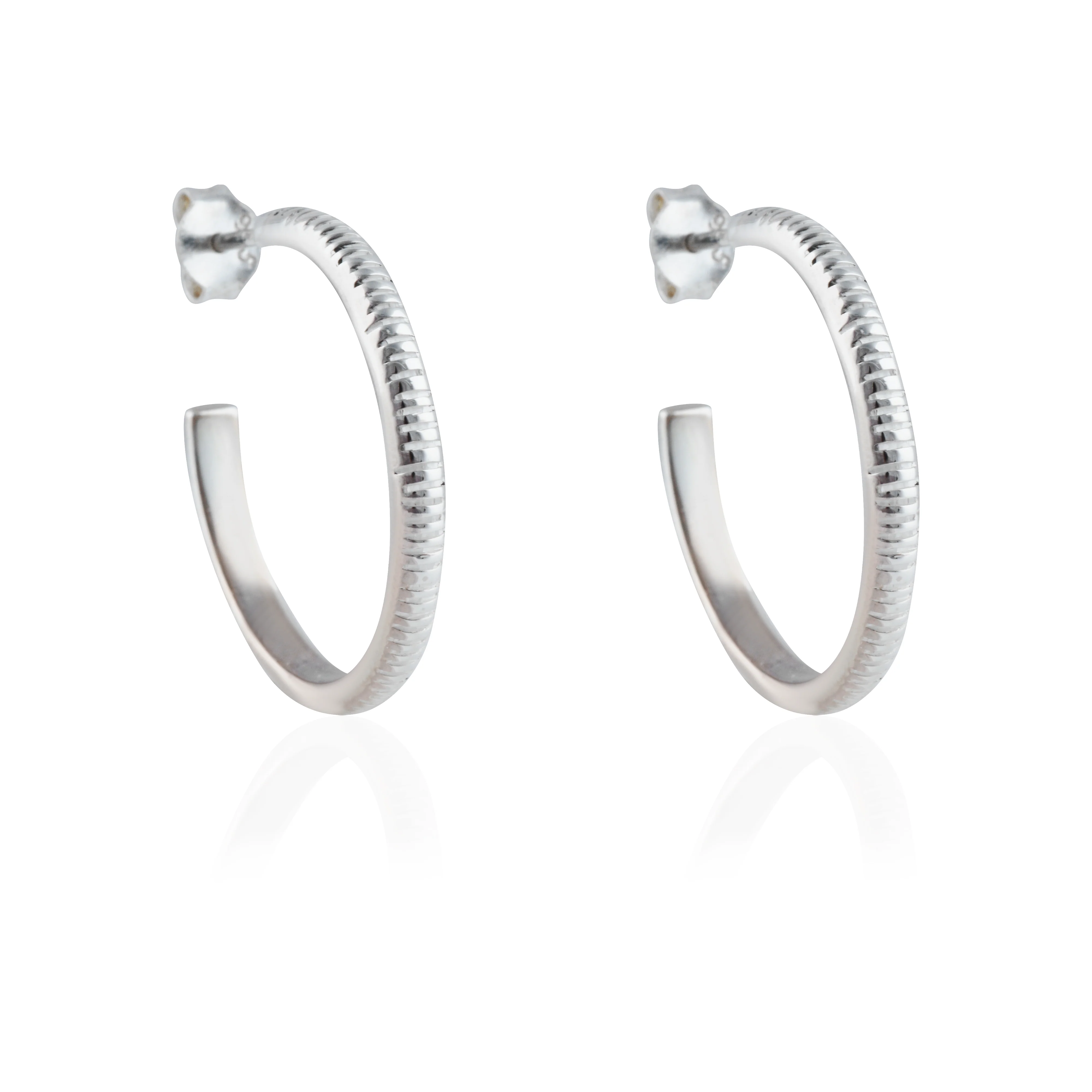 The MET Stripe Thin Earrings 23mm - Silver
