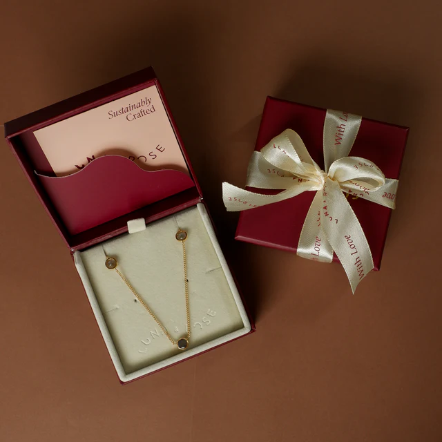 The Noa Necklace - Gold - Image 8