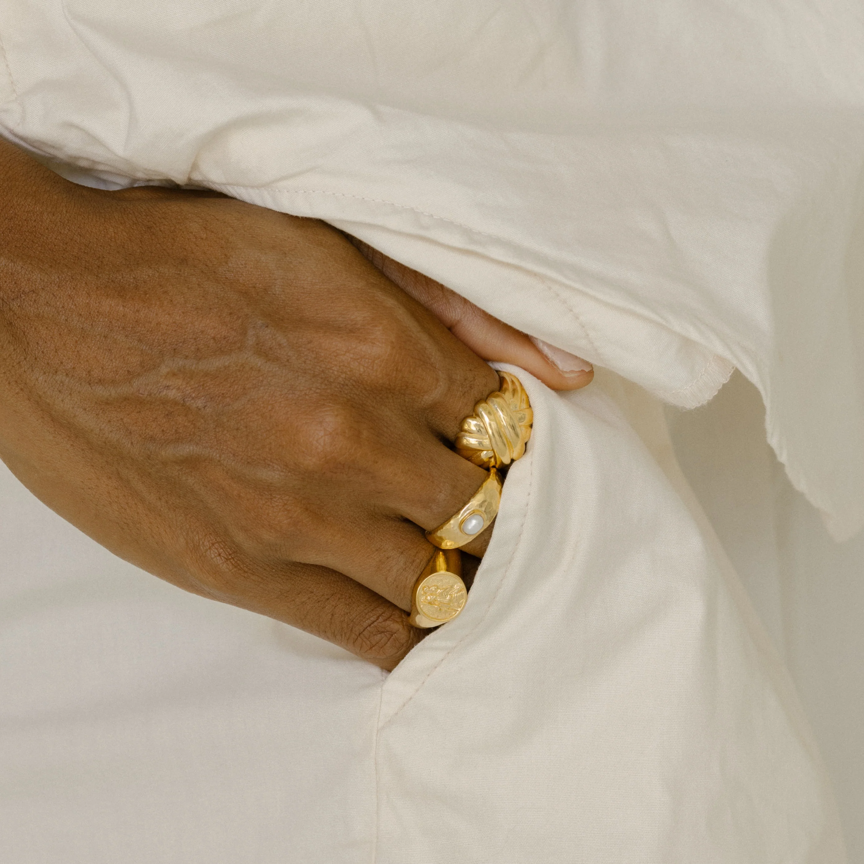 Tina Turner Plaited Ring - Gold - Image 9
