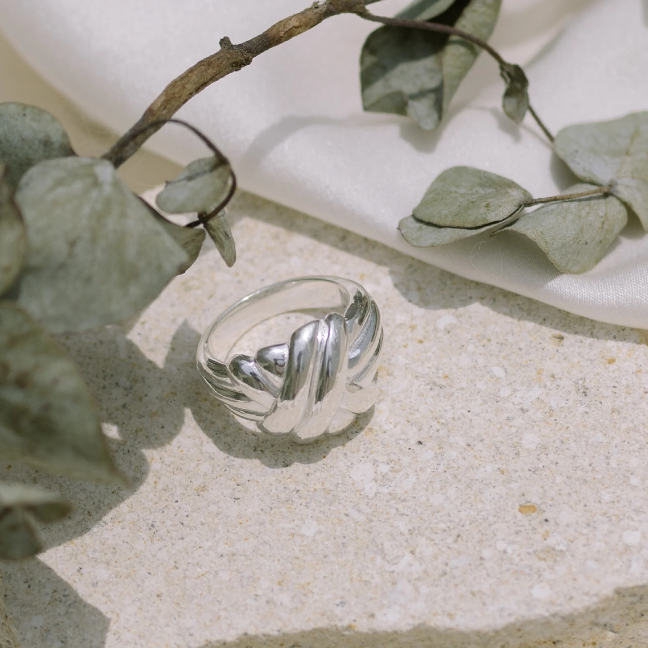 Tina Turner Plaited Ring - Silver - Image 4