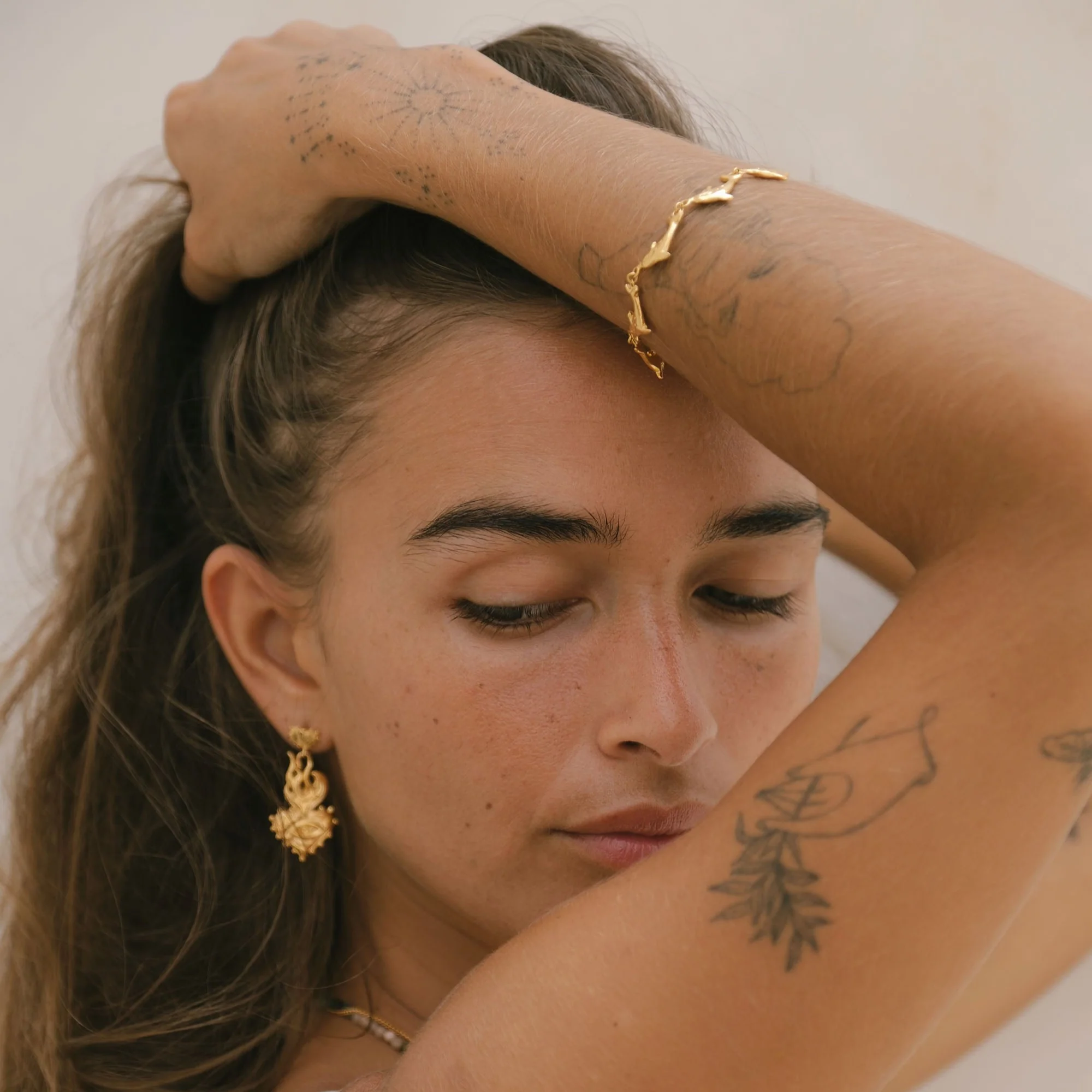 Vibes Don't Lie Bracelet - Tahnee Kelland x Luna & Rose - Gold - Image 6