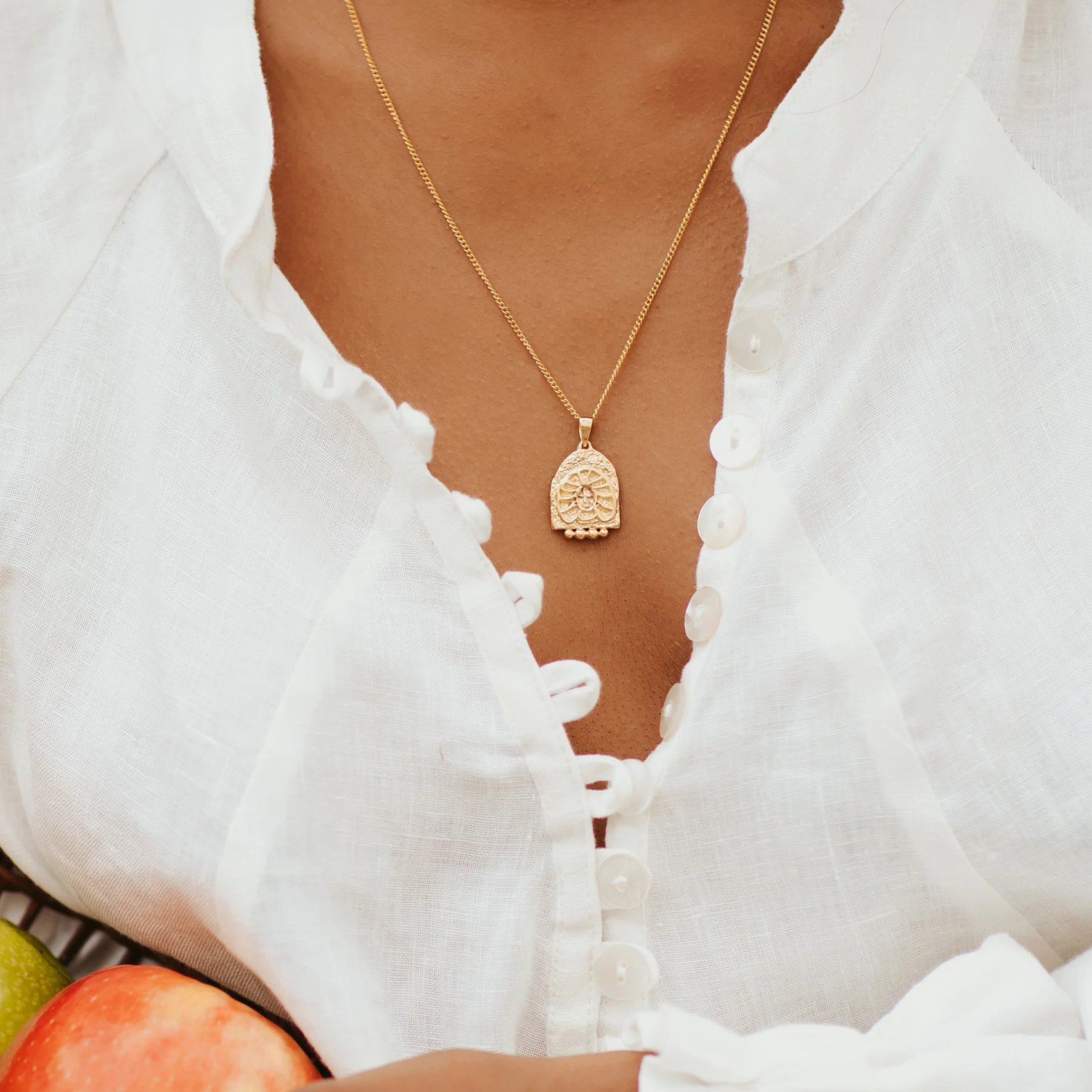 VIRGO ZODIAC NECKLACE - GOLD - Image 2